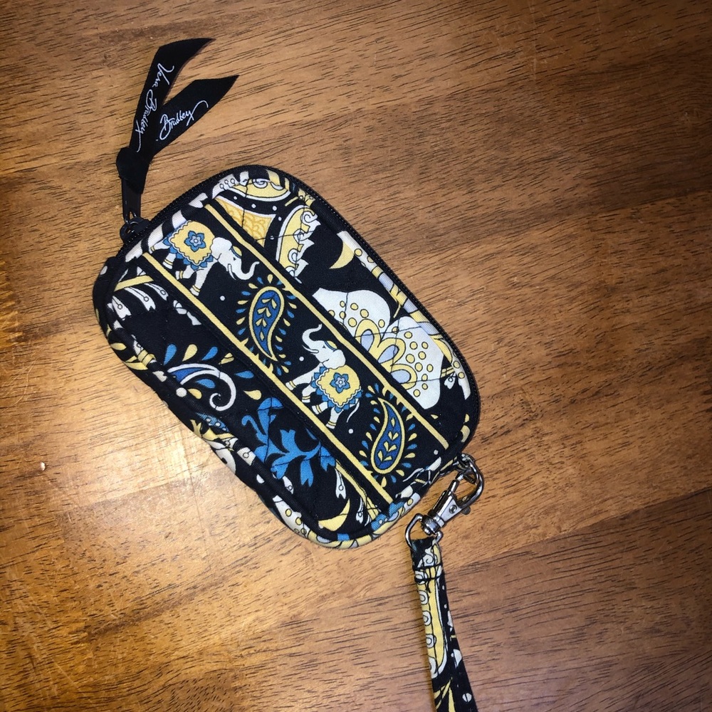 vera bradley wristlet